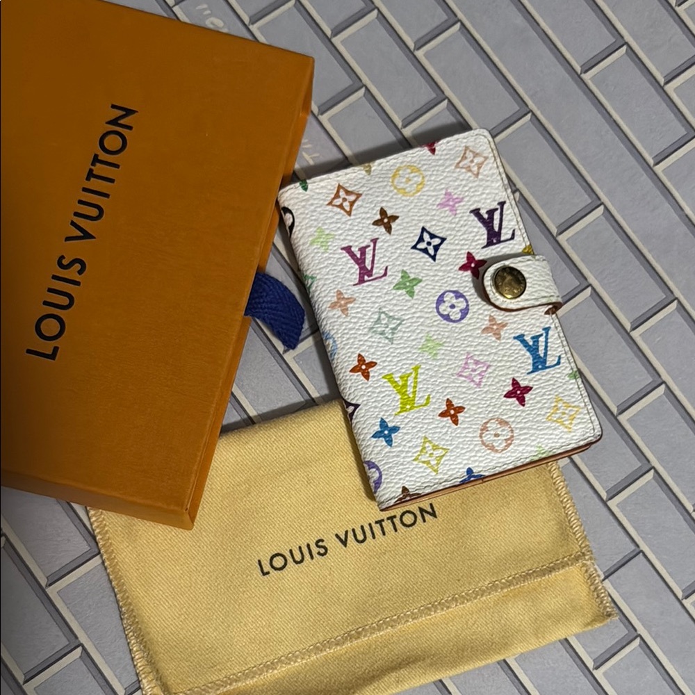 LOUIS VUITTON Murakami Carnet De Bal Mini Agenda Cover Card Holder Multicolor